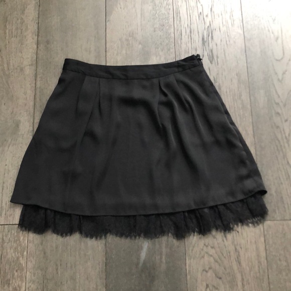 GAP Dresses & Skirts - Gap black Woman’s skirt